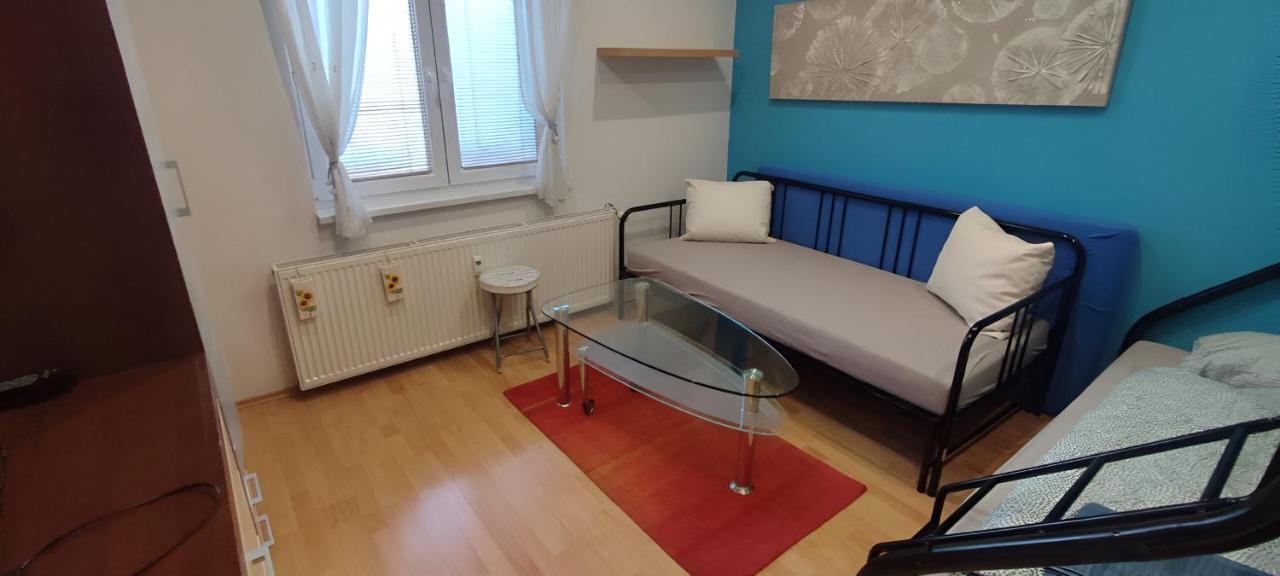 Blue Apartment In City Center, Best Location Bratislava Exterior photo