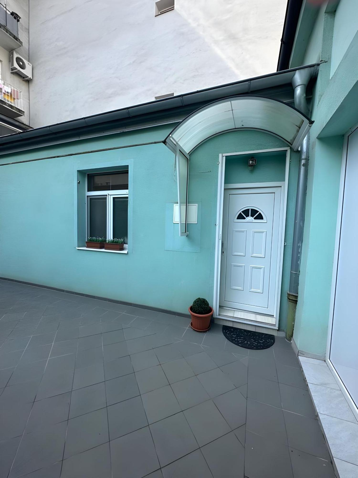 Blue Apartment In City Center, Best Location Bratislava Exterior photo